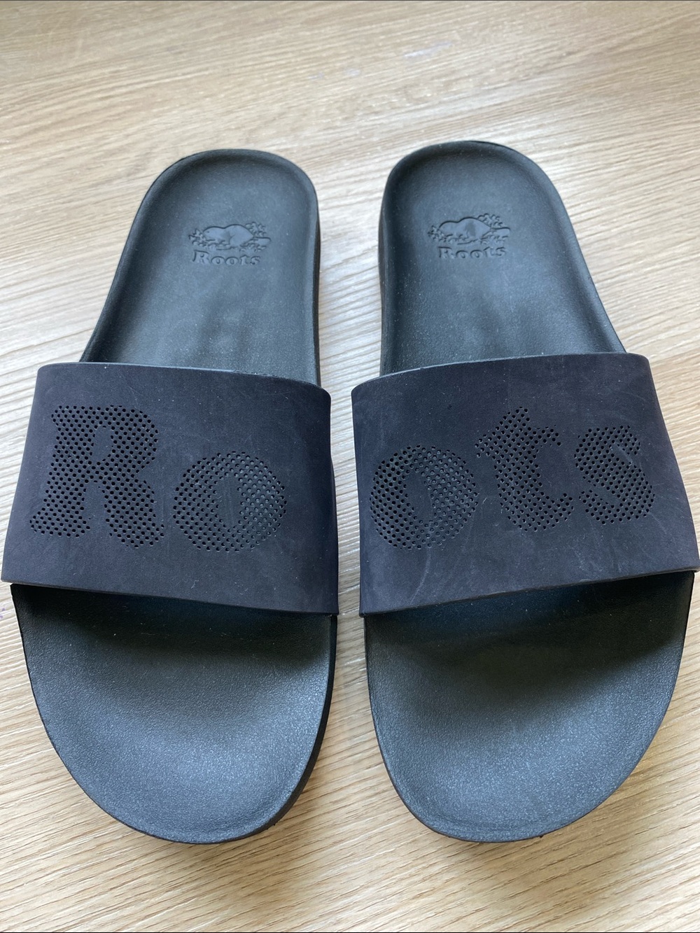 Roots Black Logo Slide Sandals Comfort Pool Slides Women’s Size 10 EU 40
